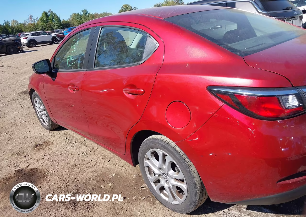 2018 Toyota Yaris Ia VIN:3MYDLBYV3JY325948 - 14