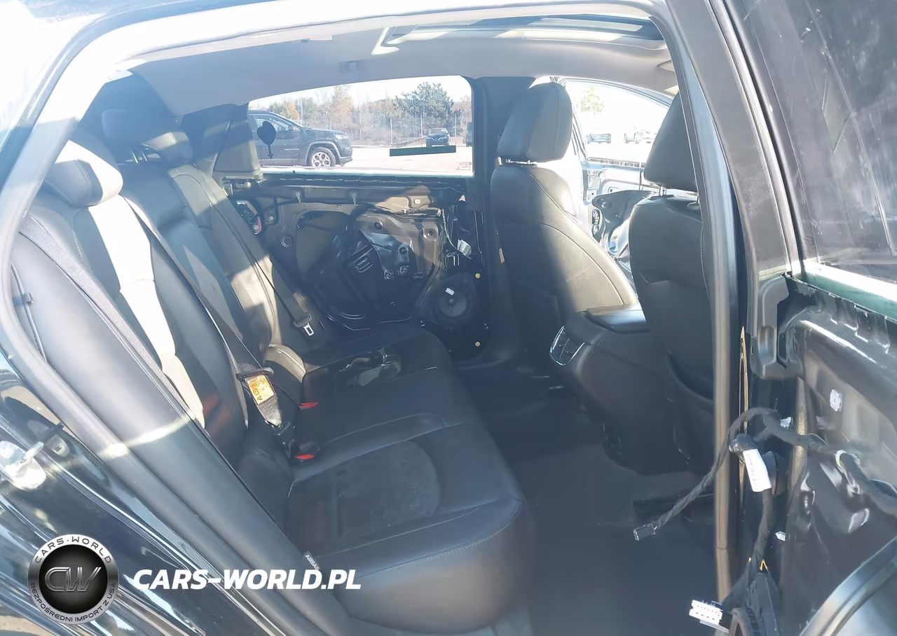2016 Chevrolet Malibu Premier VIN:1G1ZH5SX3GF341741 - 8