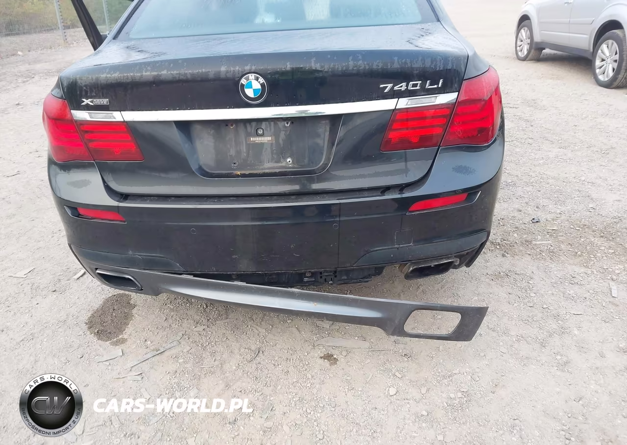 2014 BMW 740Li xDrive VIN:WBAYF4C54ED281832 - 18