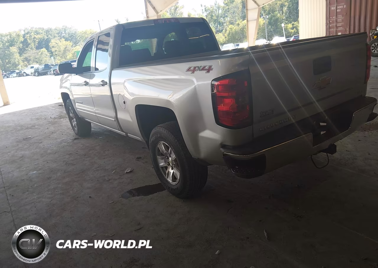 2015 Chevrolet Silverado 1500 1Lt VIN:1GCVKREC3FZ230949 - 3