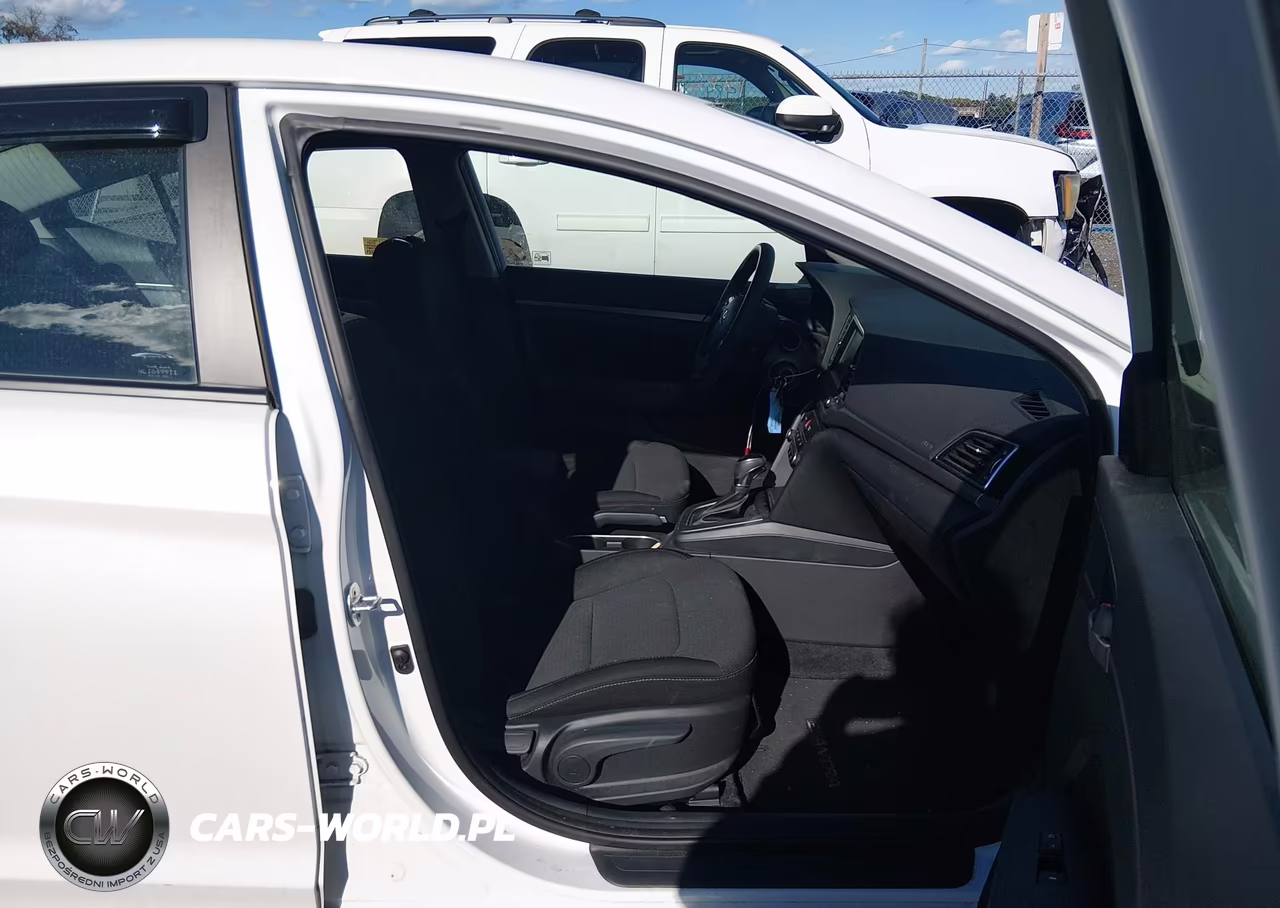 2018 Hyundai Elantra Sel VIN:5NPD84LF1JH332793 - 5