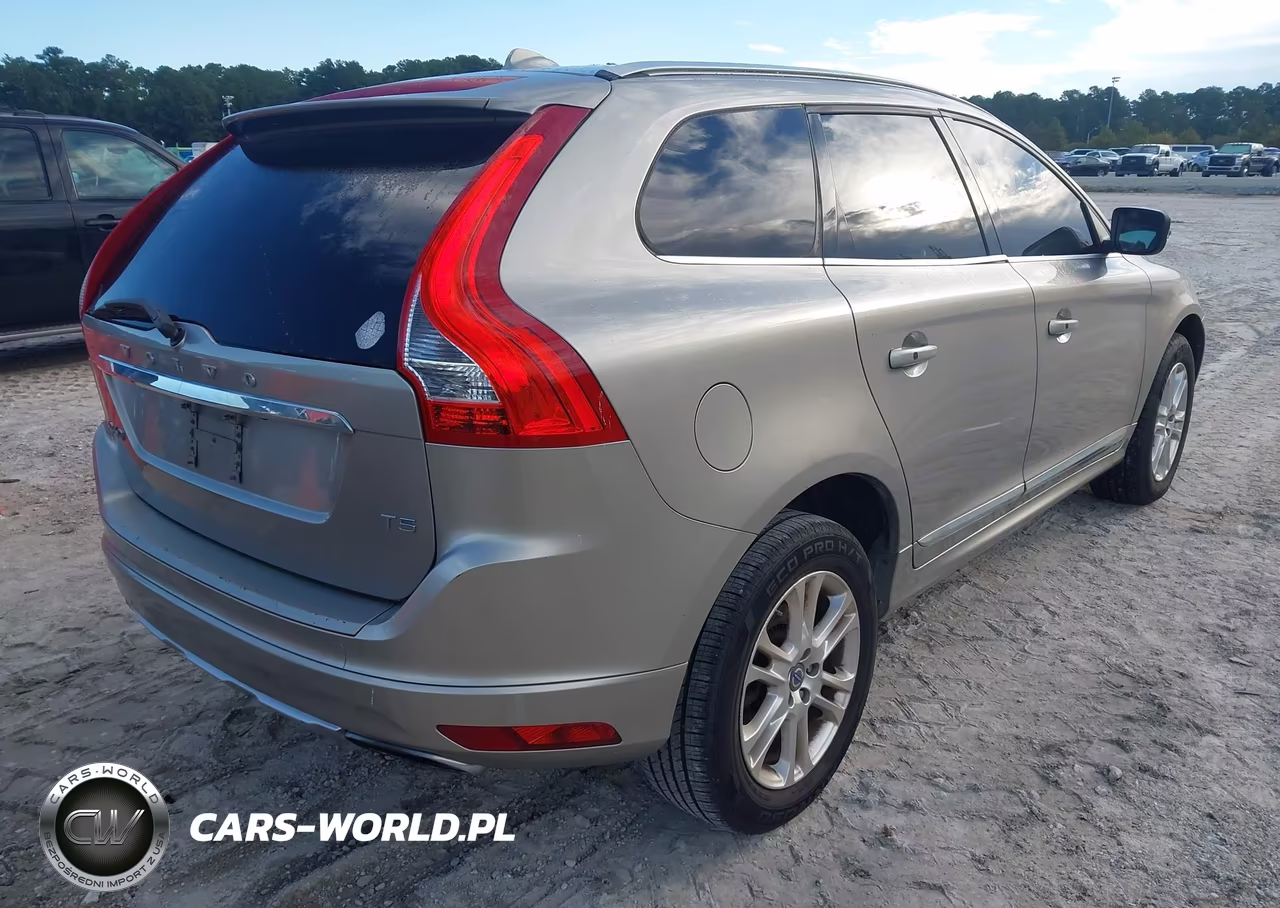 2015 Volvo Xc60 T5 Premier VIN:YV440MDB0F2602377 - 4