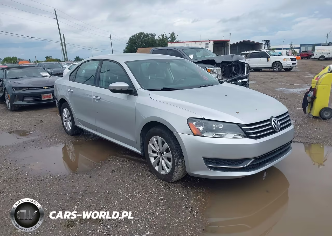 2014 Volkswagen Passat 1.8T Wolfsburg Edition