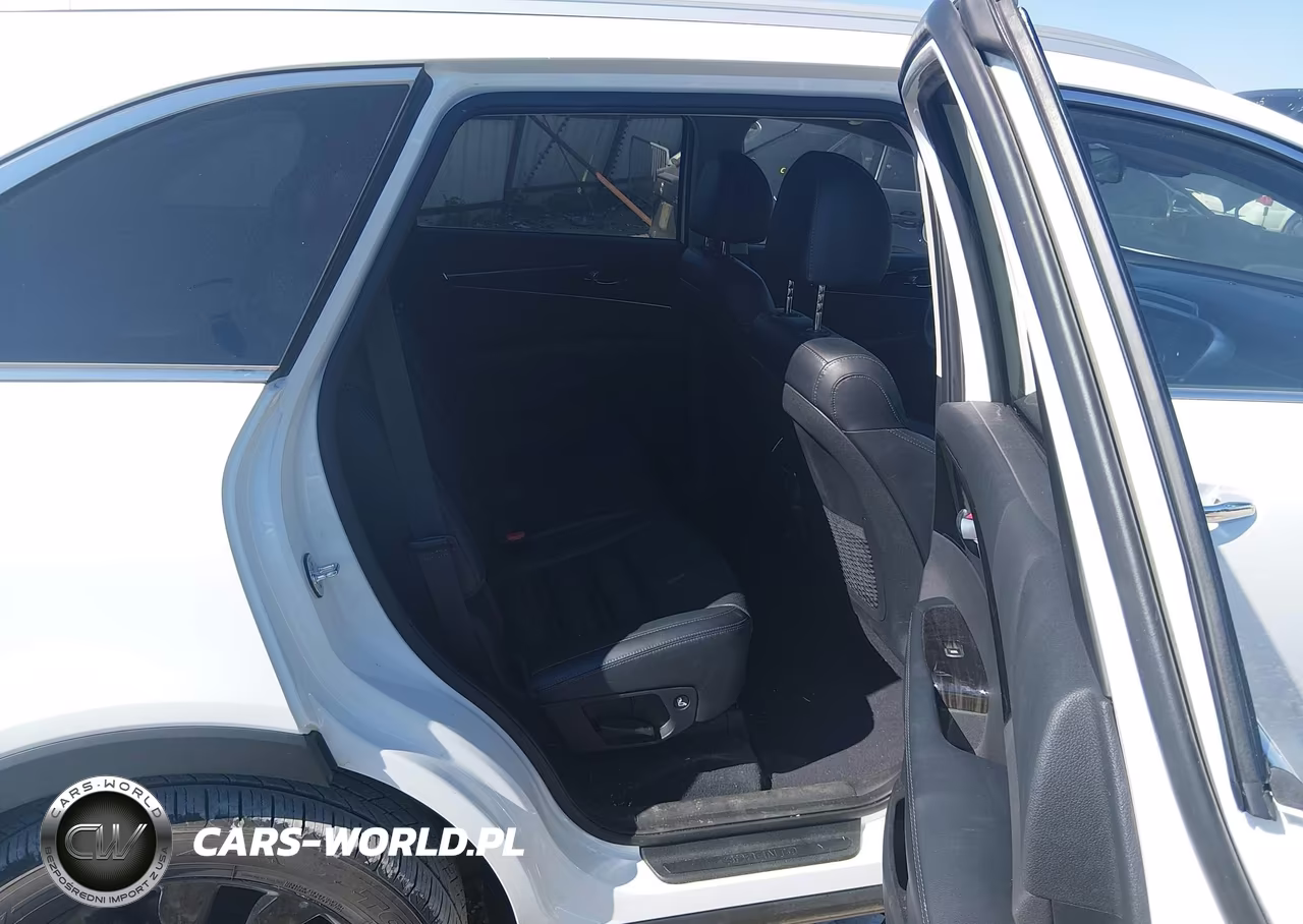 2020 Kia Sorento 3.3L Ex VIN:5XYPH4A52LG696058 - 8