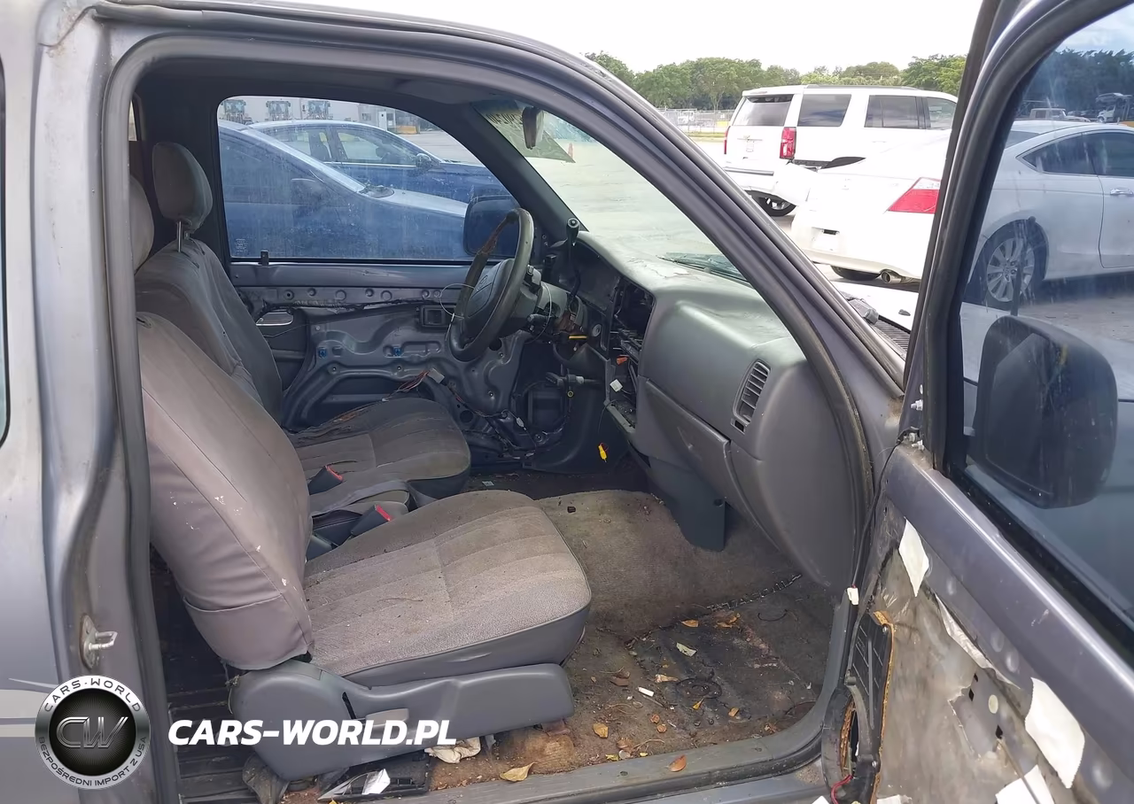 1997 Toyota Tacoma VIN:4TAVL52N1VZ229336 - 5