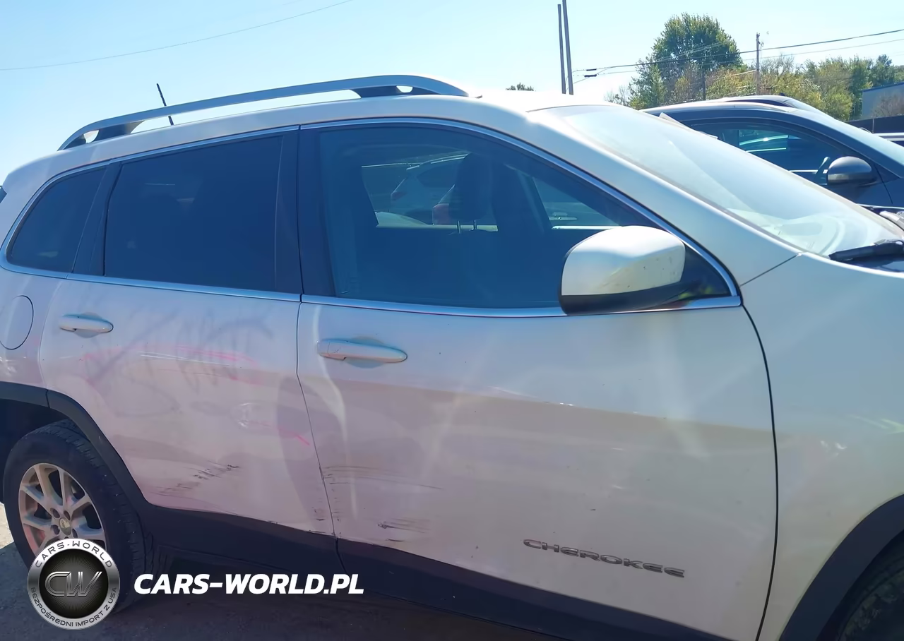 2016 Jeep Cherokee Latitude VIN:1C4PJLCB4GW307608 - 13