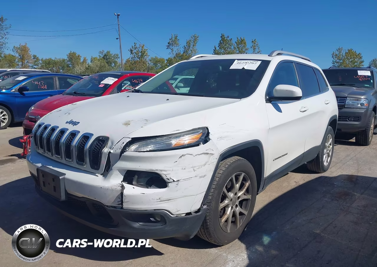 2016 Jeep Cherokee Latitude VIN:1C4PJLCB4GW307608 - 2