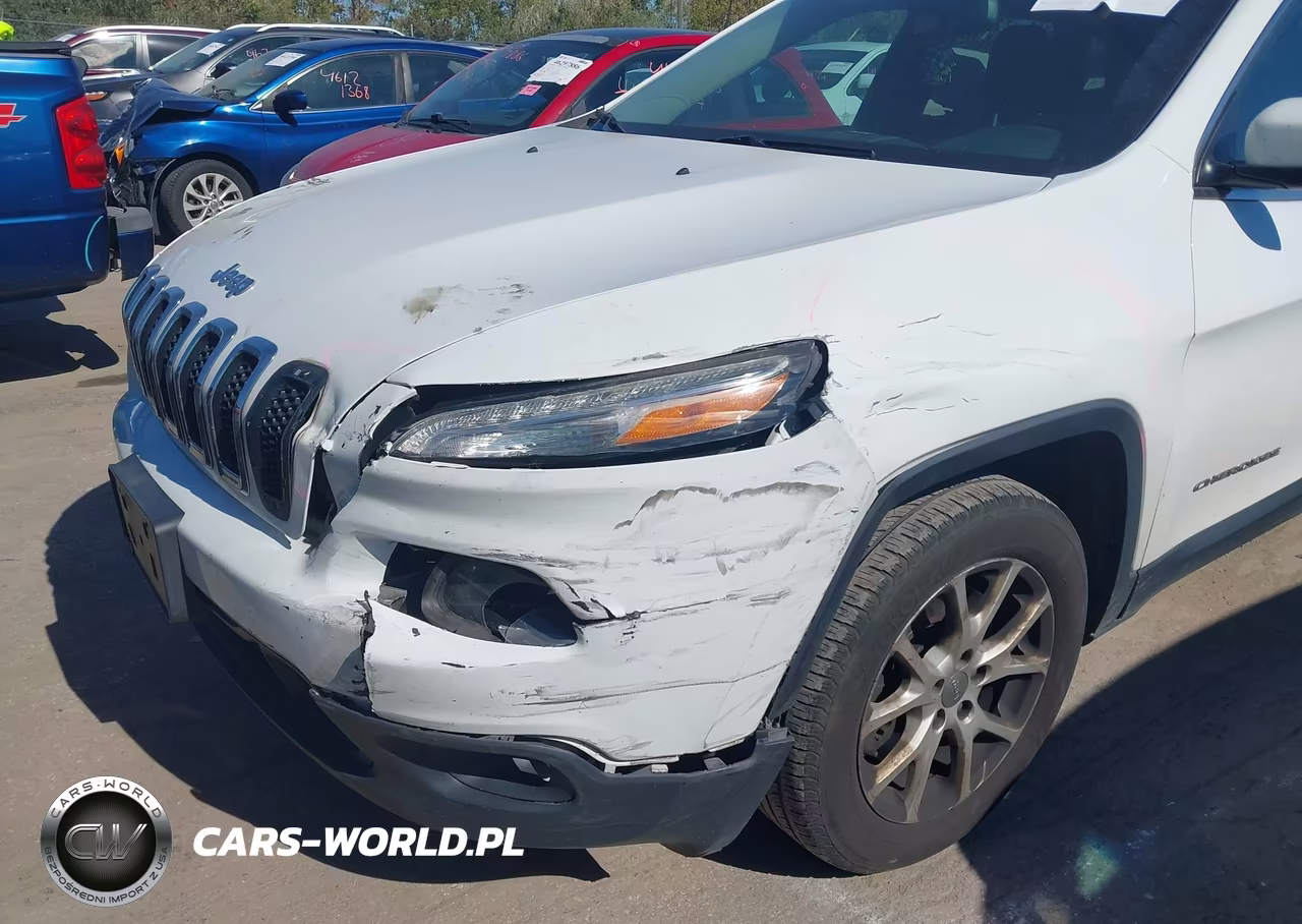 2016 Jeep Cherokee Latitude VIN:1C4PJLCB4GW307608 - 6