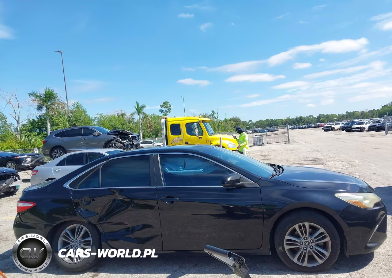 2016 Toyota Camry Se VIN:4T1BF1FK7GU563504 - 13