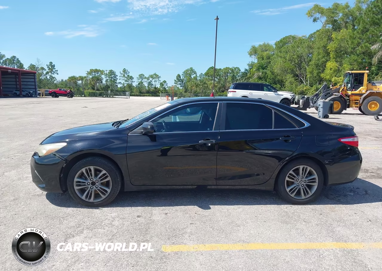2016 Toyota Camry Se VIN:4T1BF1FK7GU563504 - 14
