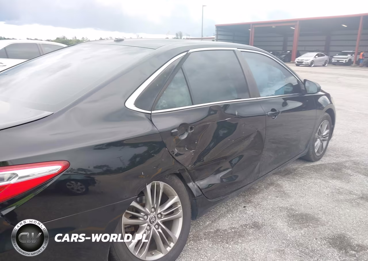 2016 Toyota Camry Se VIN:4T1BF1FK7GU563504 - 17
