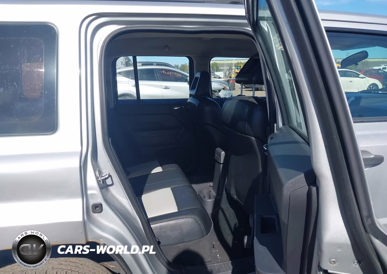 2008 Jeep Patriot Sport VIN:1J8FT28008D798885 - 8