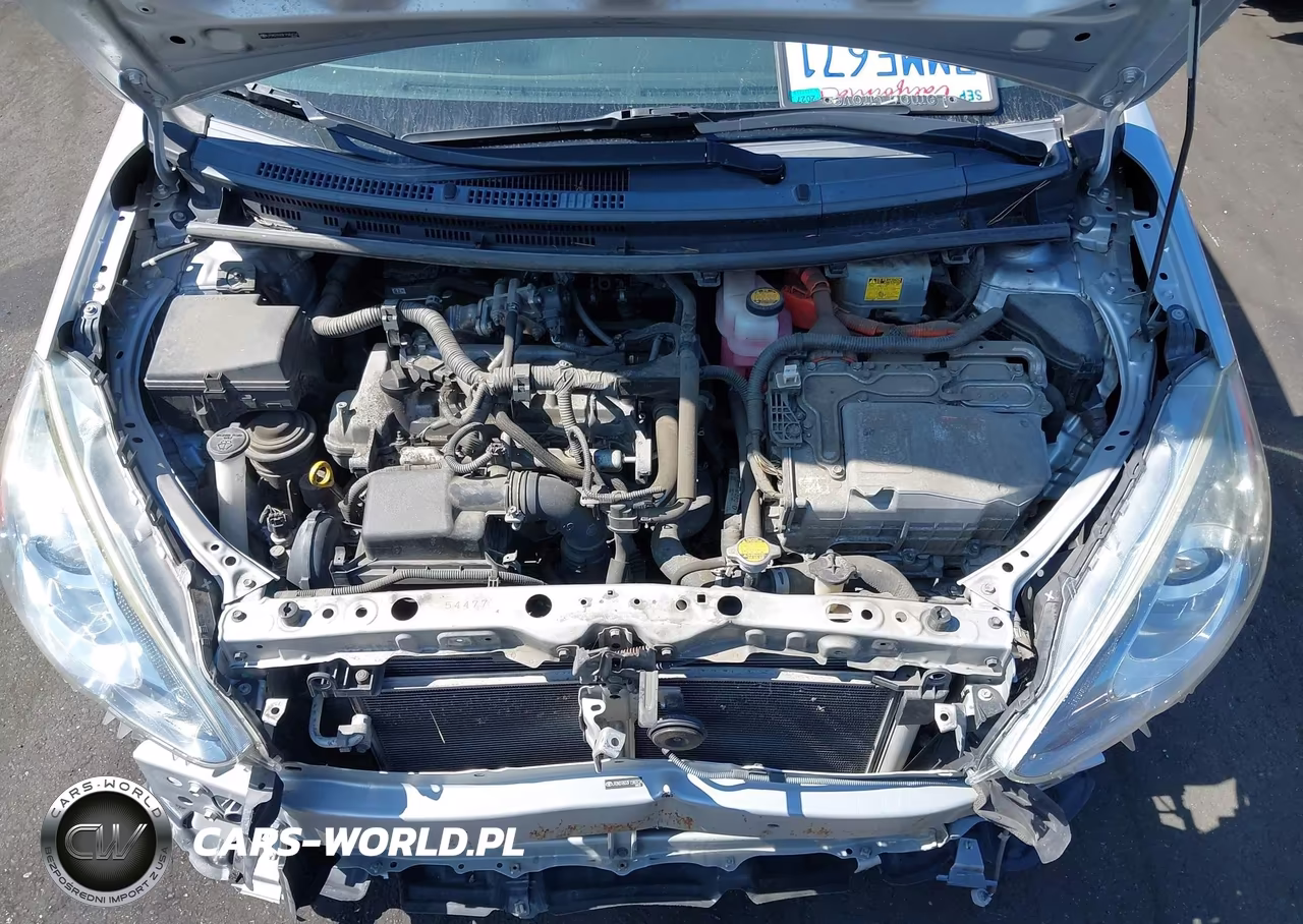 2015 Toyota Prius C One VIN:JTDKDTB33F1583124 - 10