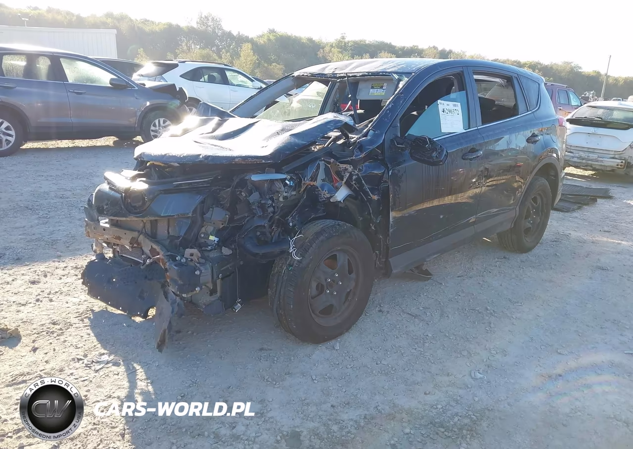 2018 Toyota Rav4 Le VIN:2T3BFREV2JW799082 - 2