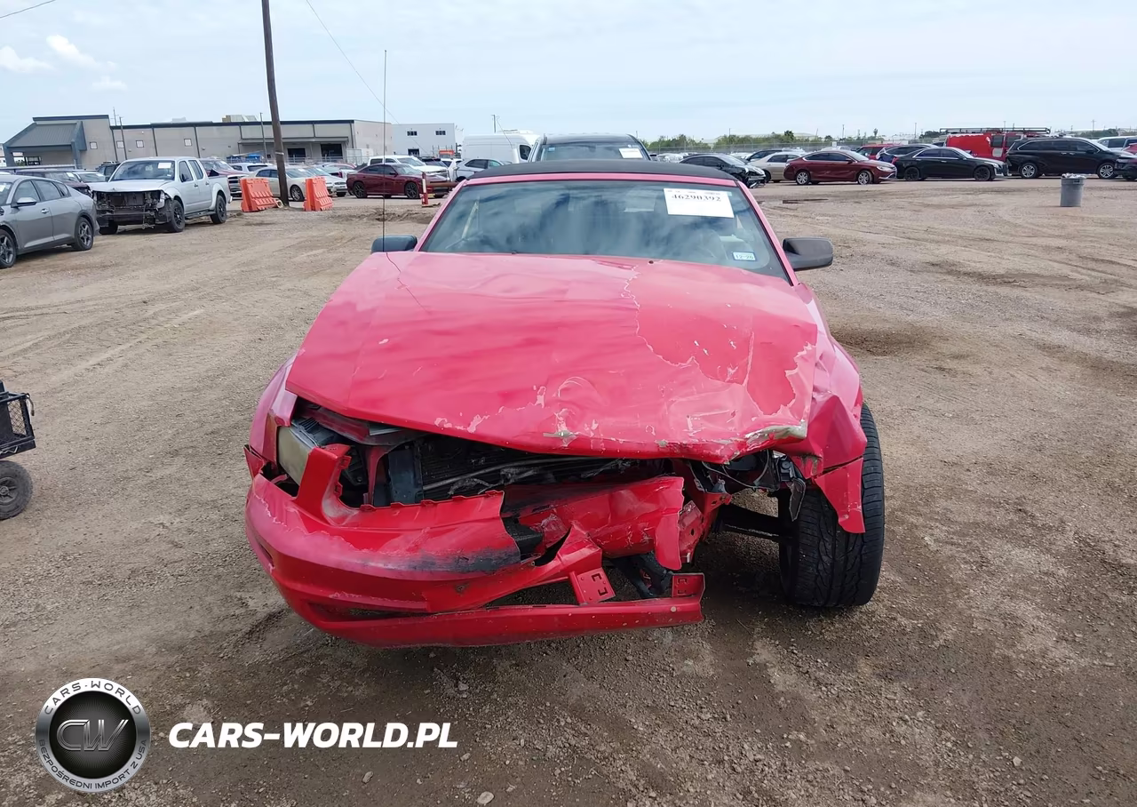 2008 Ford Mustang V6 Deluxe VIN:1ZVHT84NX85188049 - 13