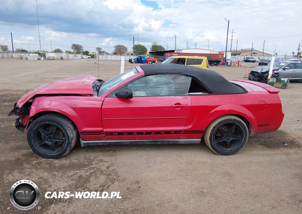2008 Ford Mustang V6 Deluxe VIN:1ZVHT84NX85188049 - 15