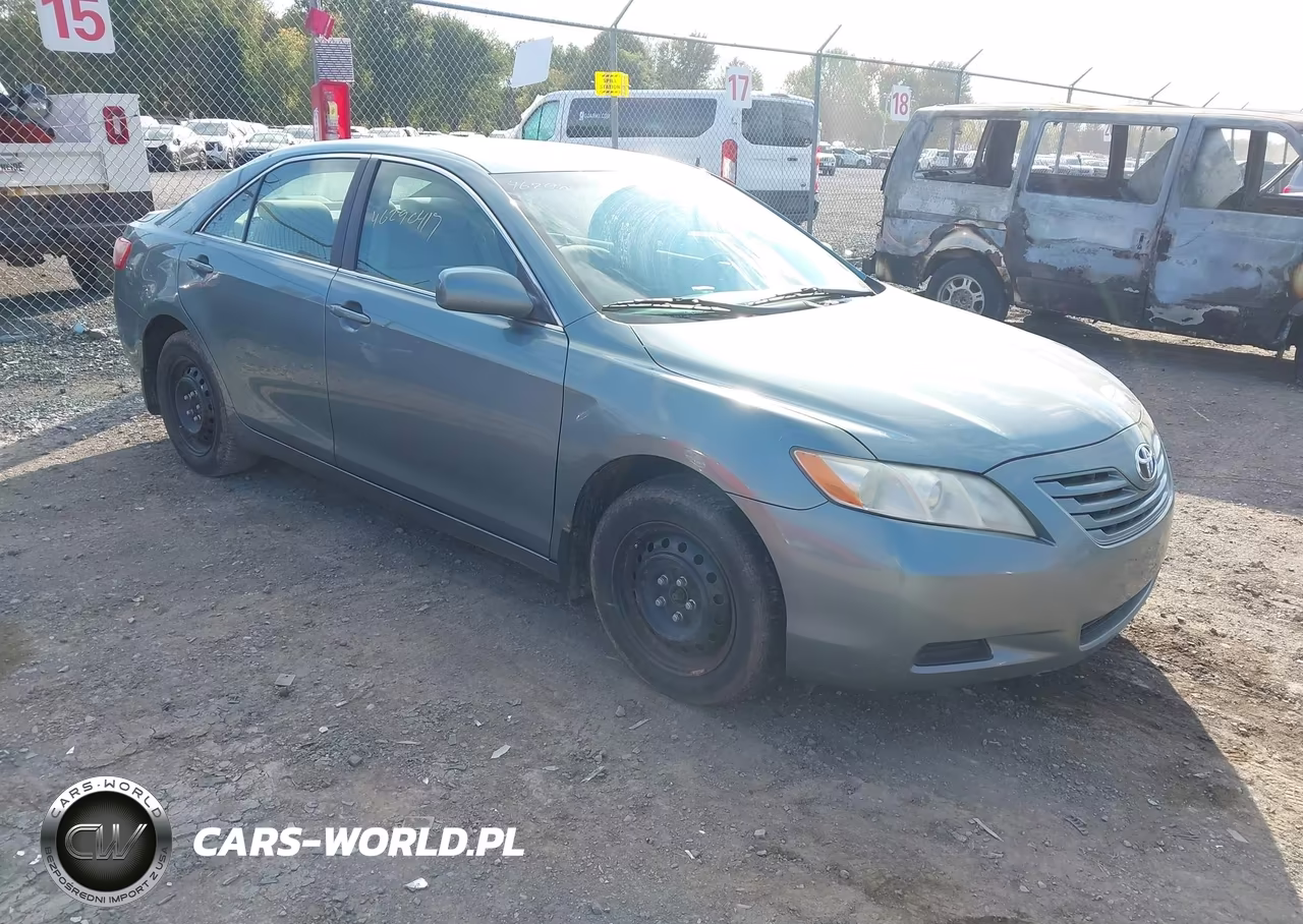 2009 Toyota Camry Le – zdjęcie 1 z 12