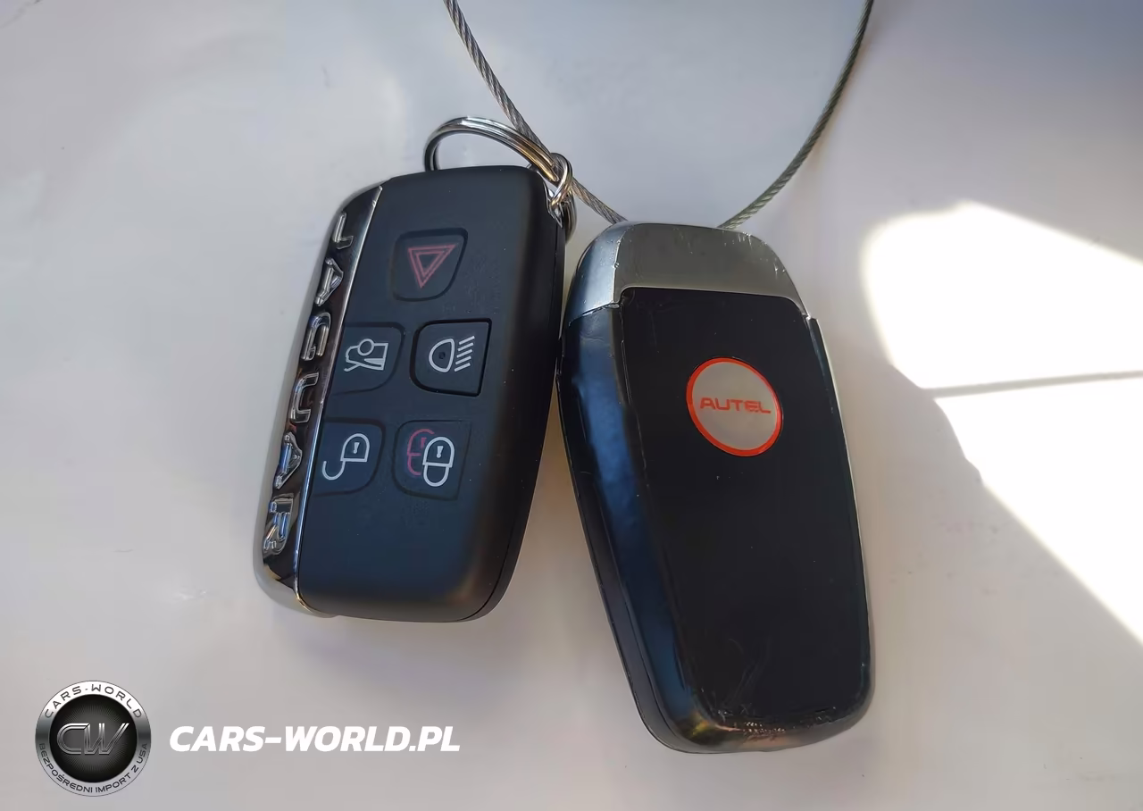 JAGUAR XE PREMIUM VIN:SAJAJ4FN4JCP23749 - 11
