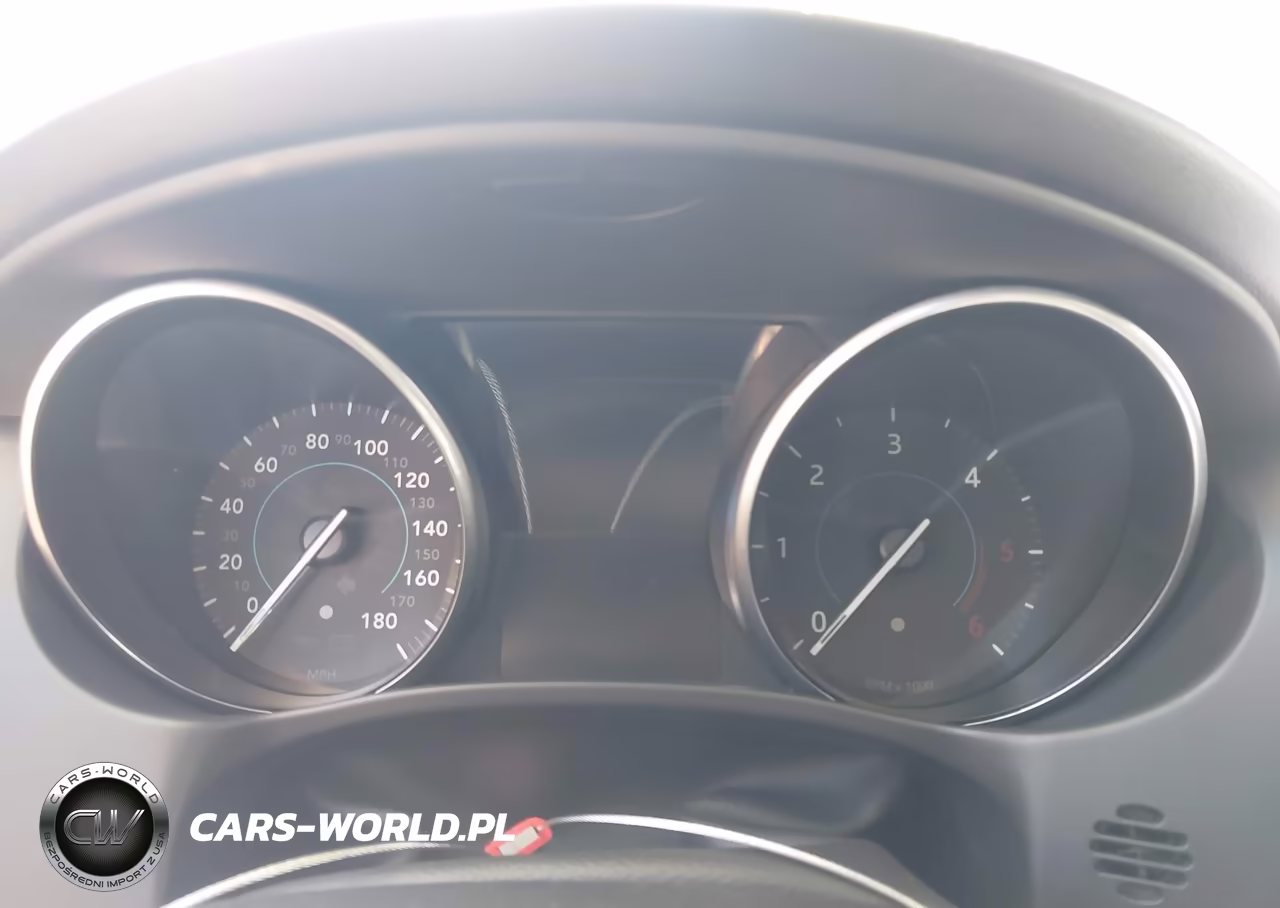 JAGUAR XE PREMIUM VIN:SAJAJ4FN4JCP23749 - 7
