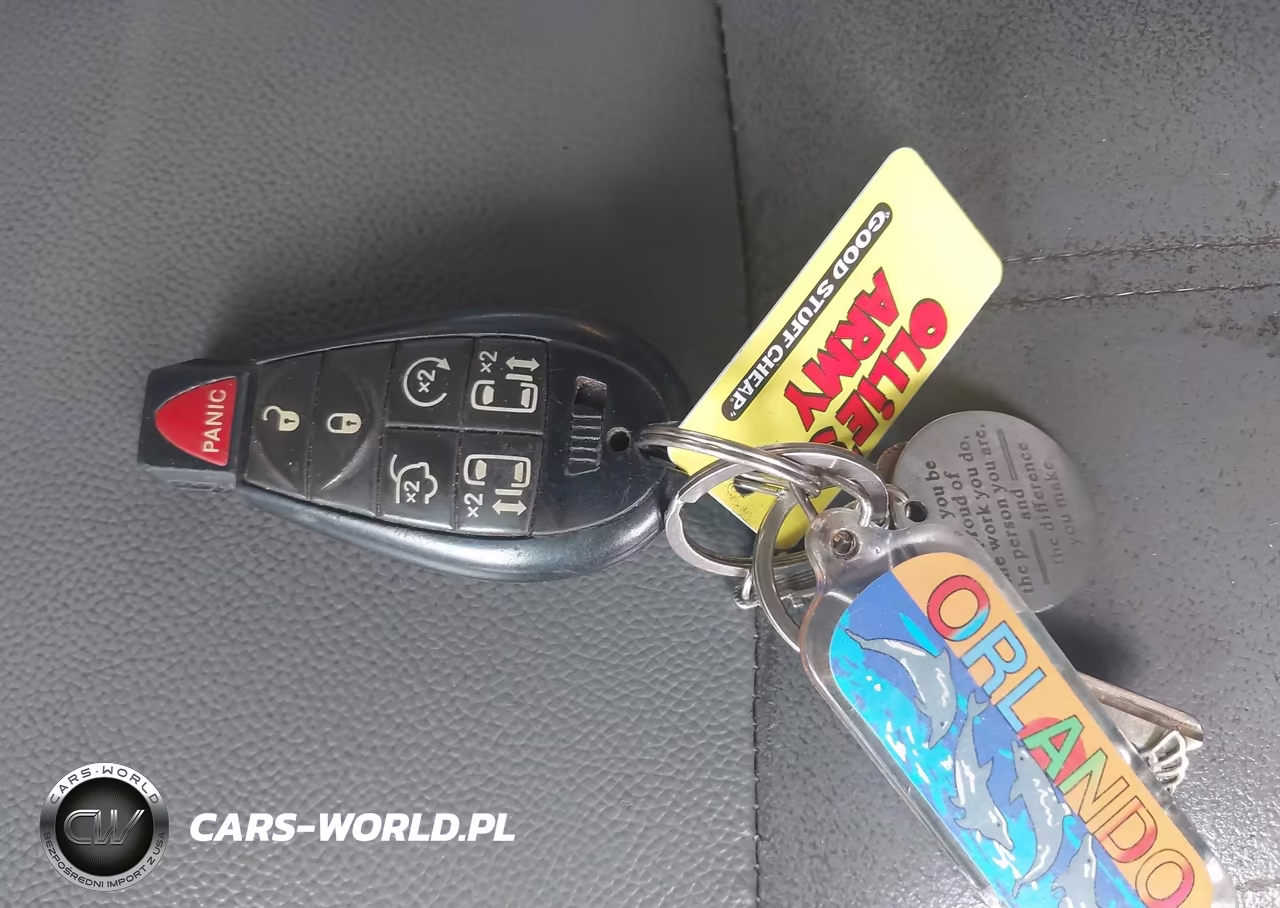 2009 Chrysler Town & Country Touring VIN:2A8HR54149R510307 - 11