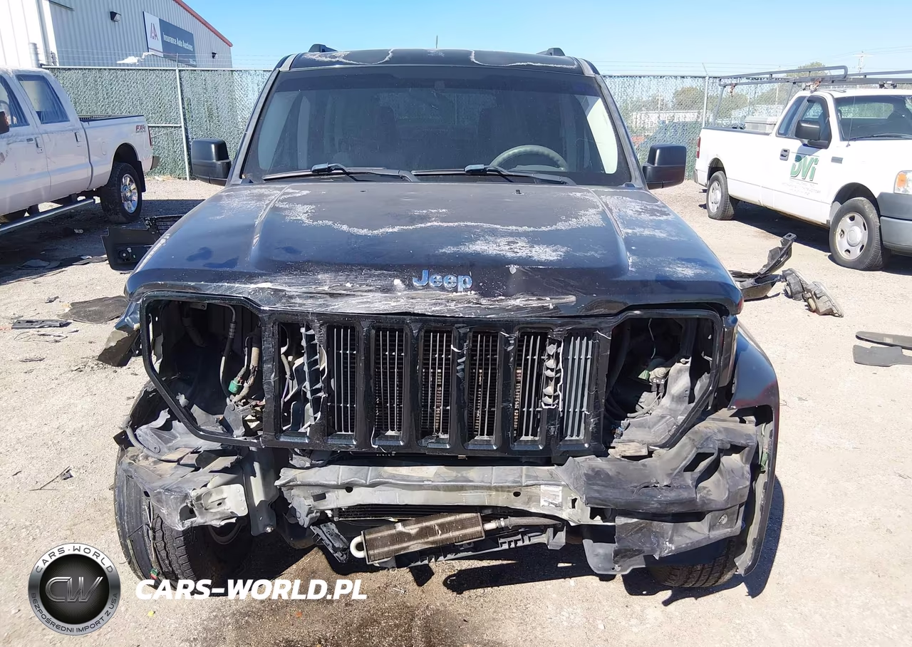 2008 Jeep Liberty Sport VIN:1J8GP28K28W110481 - 13