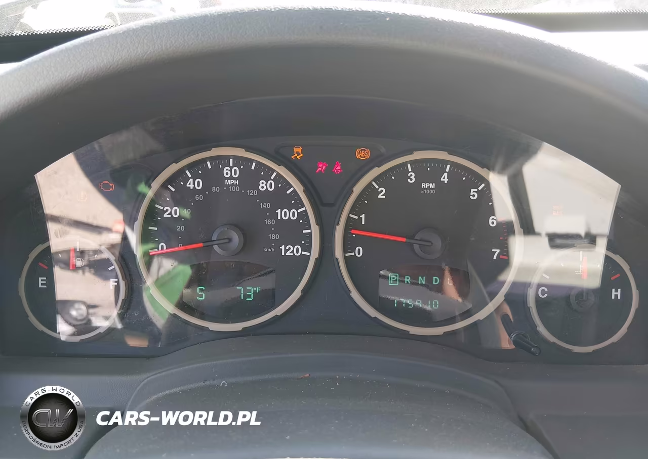 2008 Jeep Liberty Sport VIN:1J8GP28K28W110481 - 7