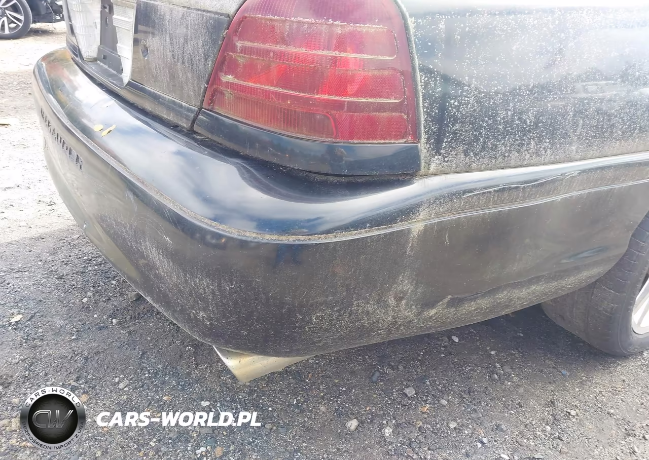 2003 Mercury Marauder VIN:2MEHM75V03X632392 - 15