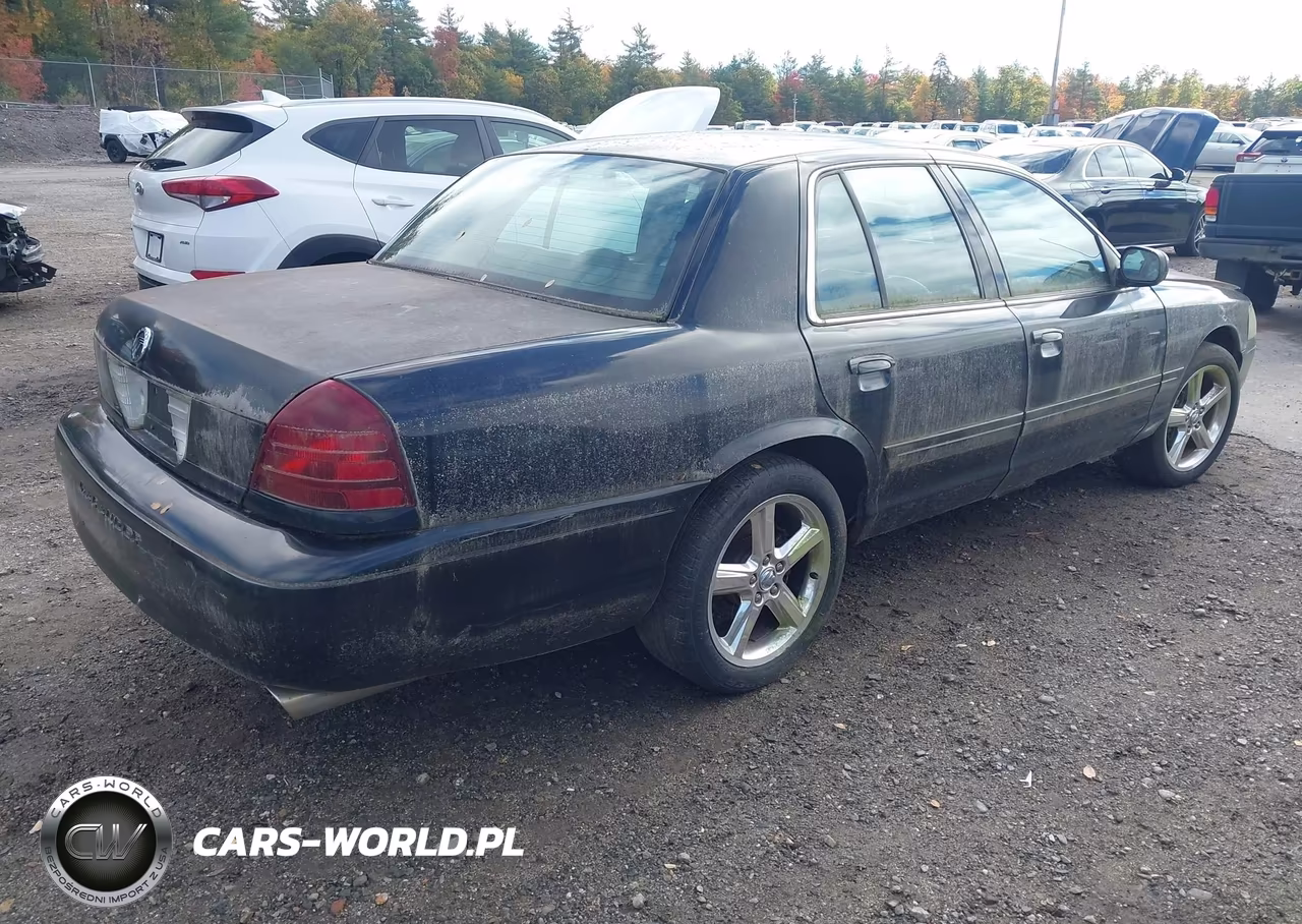 2003 Mercury Marauder VIN:2MEHM75V03X632392 - 4