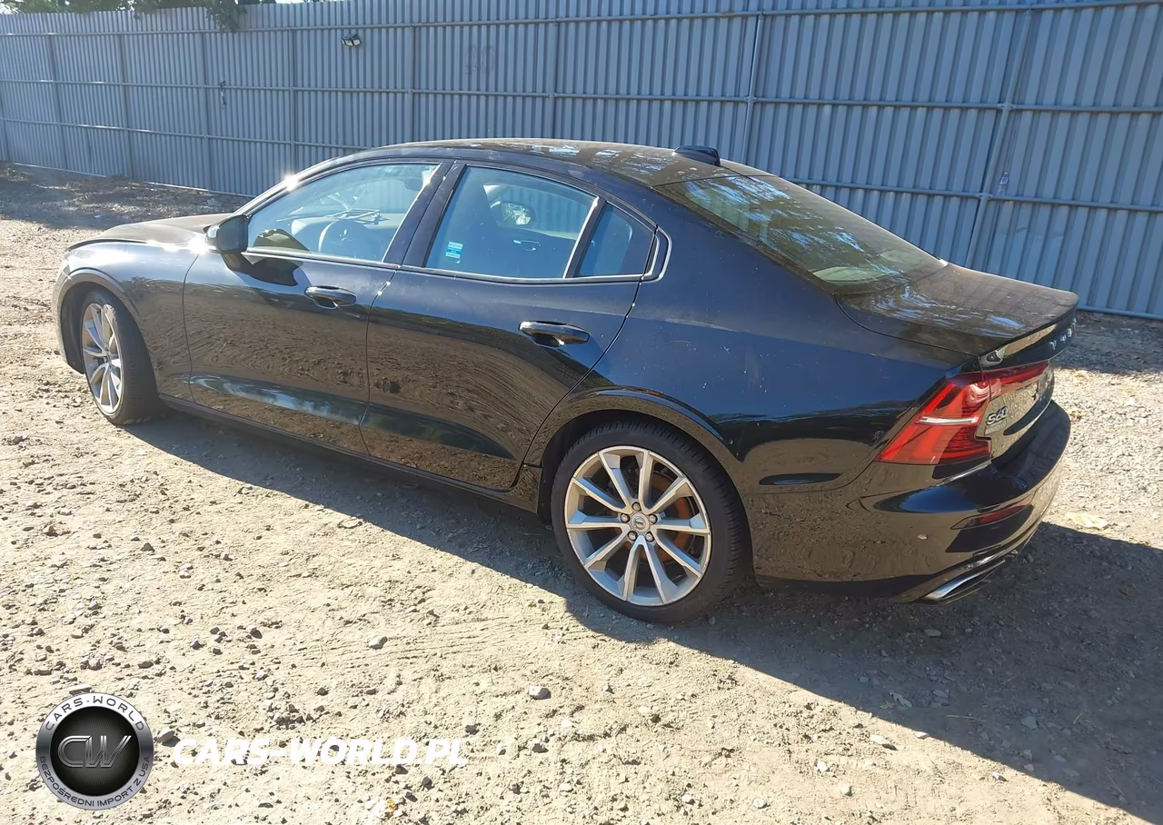 2021 Volvo S60 T5 Momentum VIN:7JR102TZ4MG108632 - 3