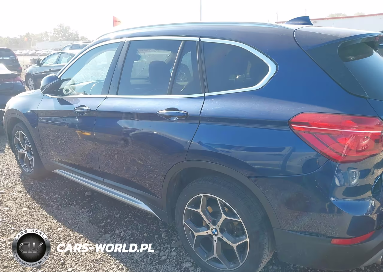 2018 BMW X1 Sdrive28I VIN:WBXHU7C36J3H43208 - 14