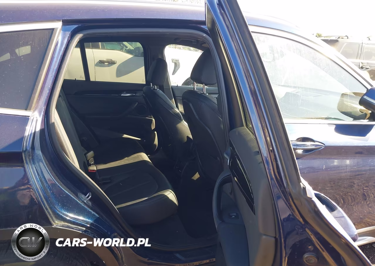 2018 BMW X1 Sdrive28I VIN:WBXHU7C36J3H43208 - 8