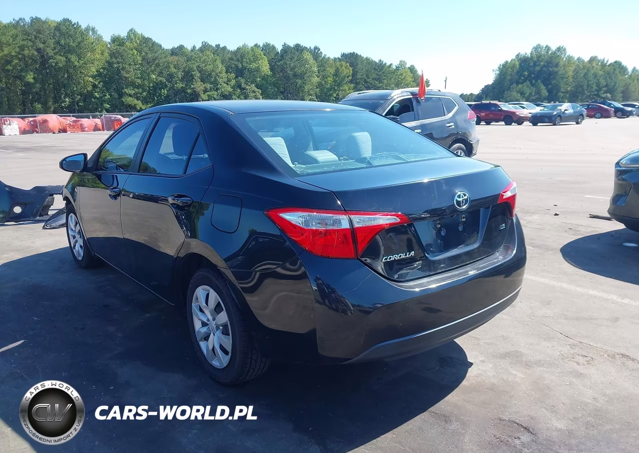 2015 Toyota Corolla Le VIN:2T1BURHE1FC386279 - 3