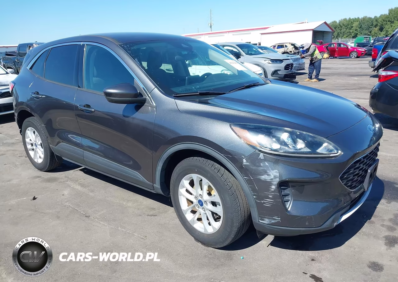 2020 Ford Escape Se