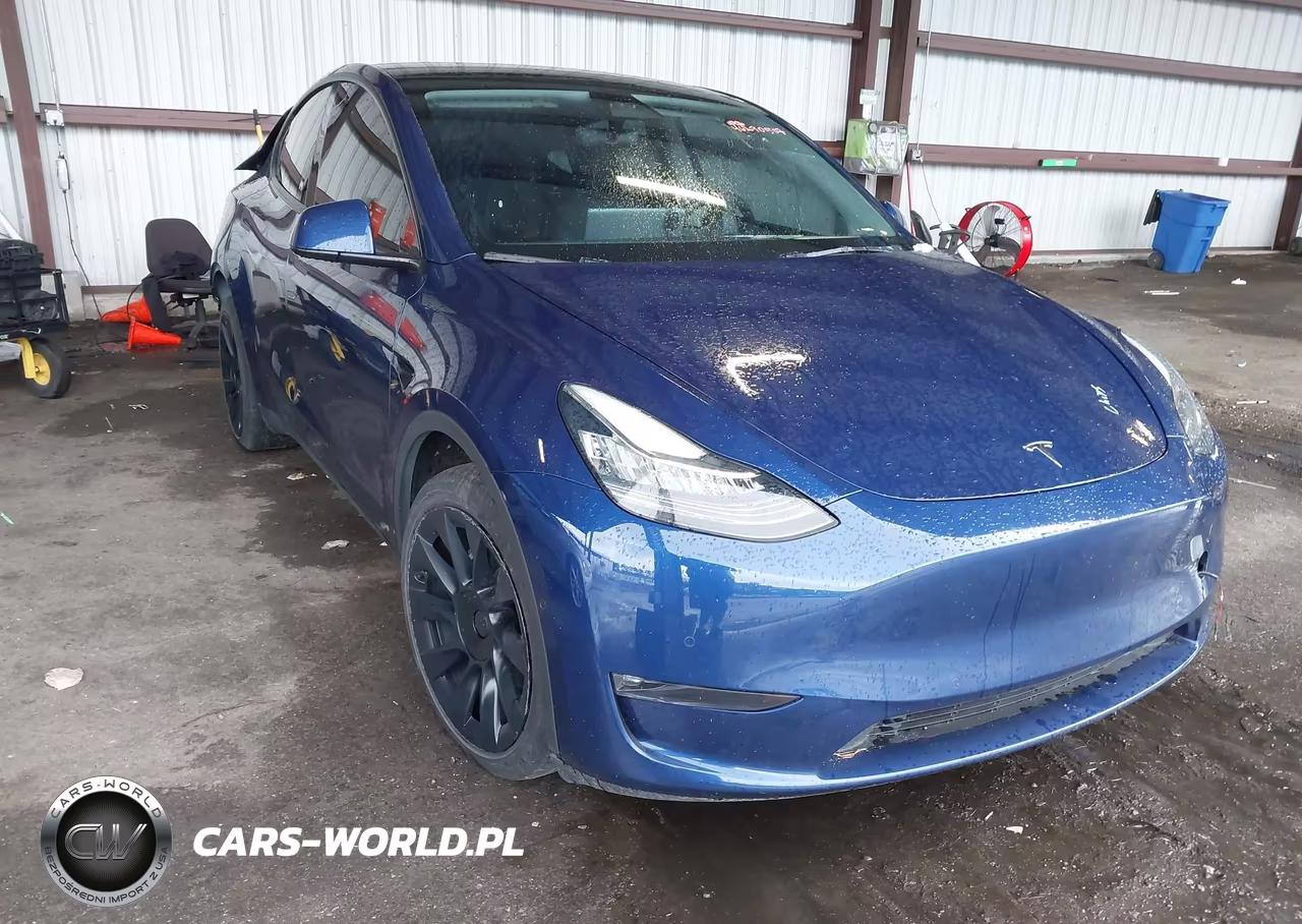 2022 Tesla Model Y Long Range Dual Motor All-Wheel Drive