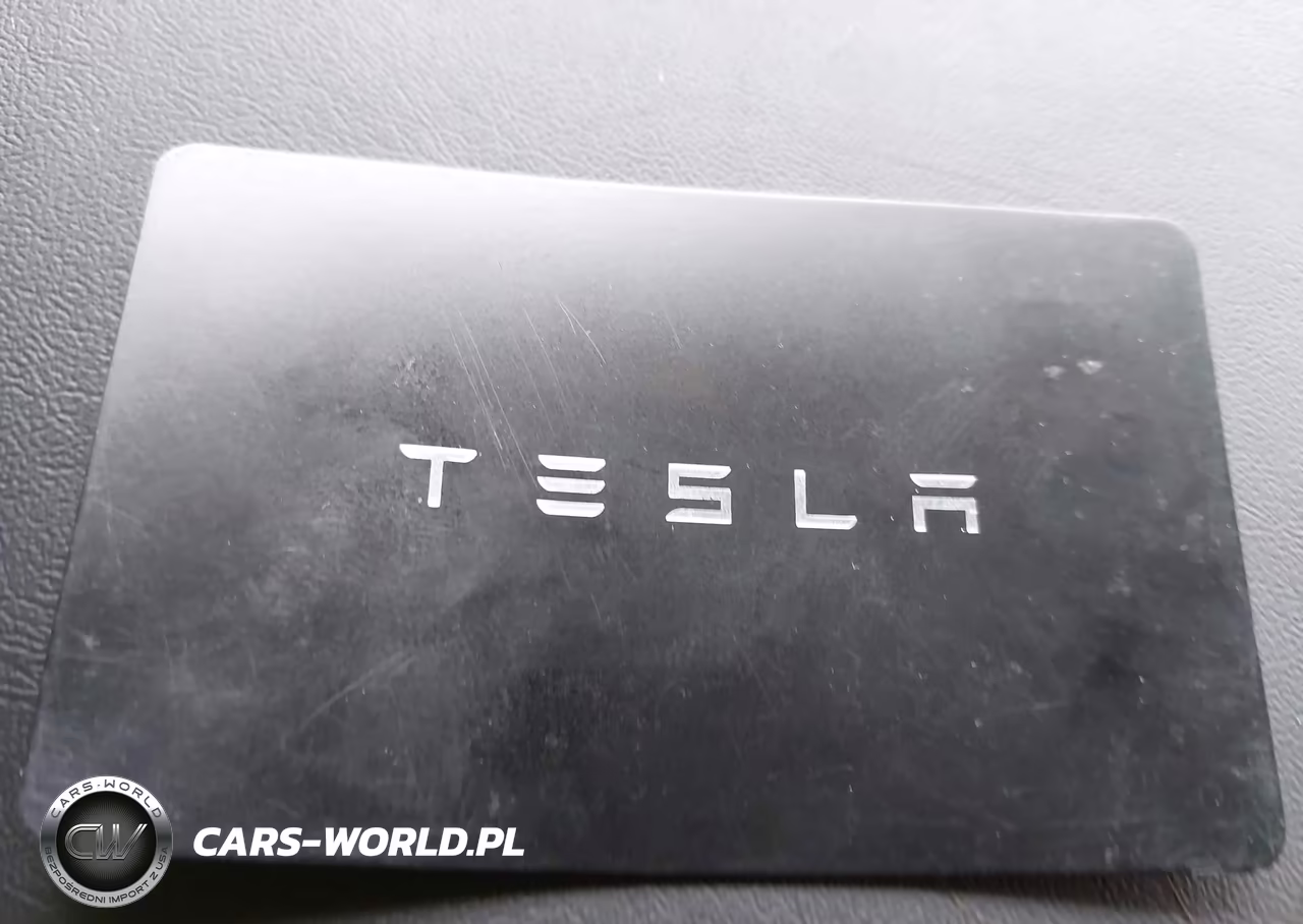 2022 Tesla Model Y Long Range Dual Motor All-Wheel Drive VIN:7SAYGDEE2NF458676 - 11