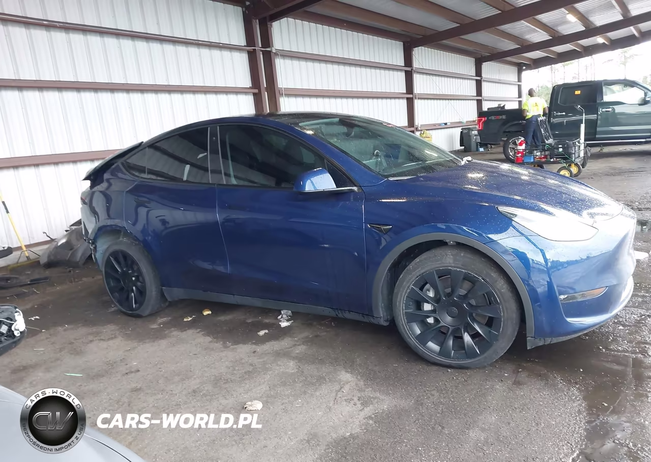 2022 Tesla Model Y Long Range Dual Motor All-Wheel Drive VIN:7SAYGDEE2NF458676 - 13