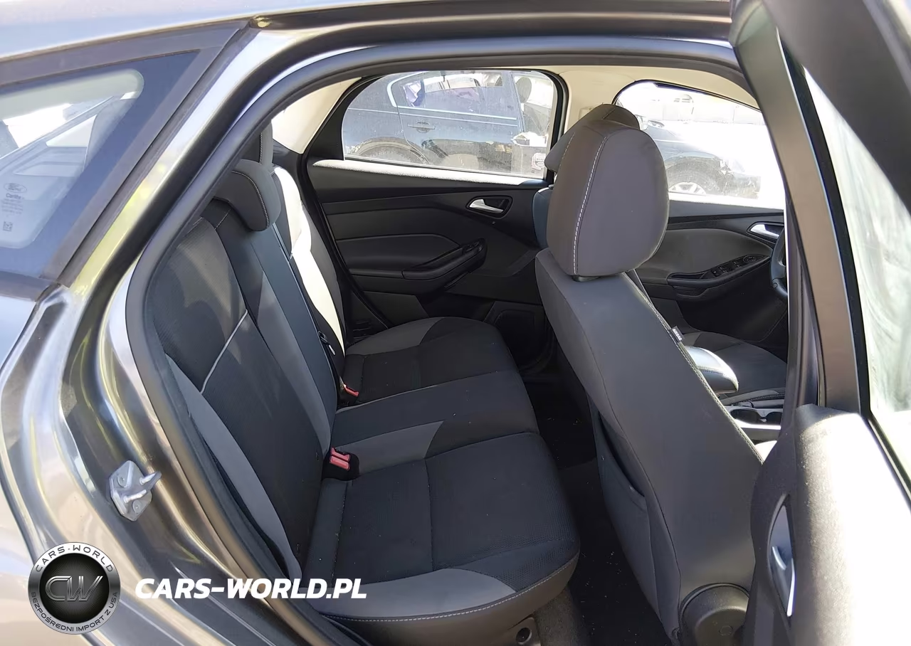 2014 Ford Focus Se VIN:1FADP3K27EL188573 - 8
