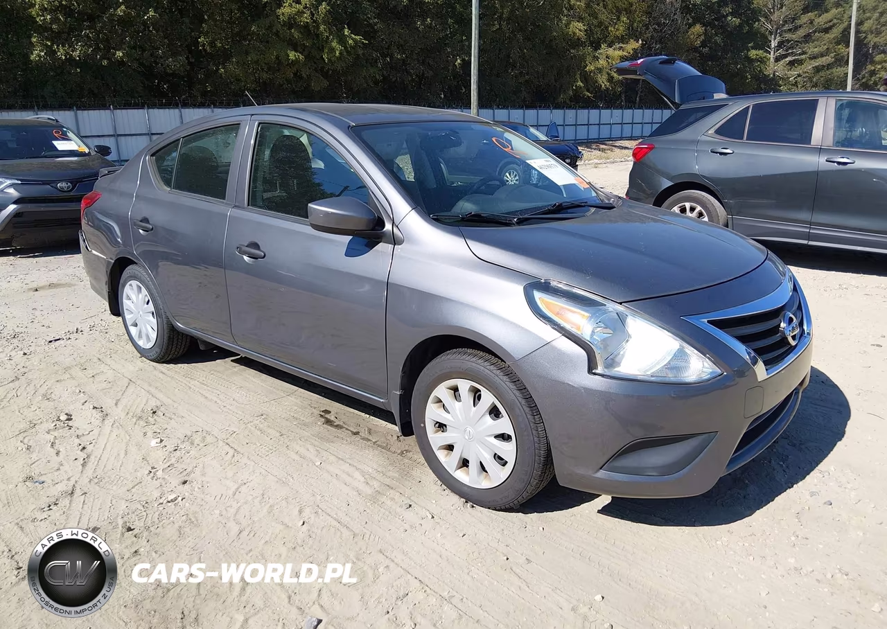 2019 Nissan Versa 1.6 S+