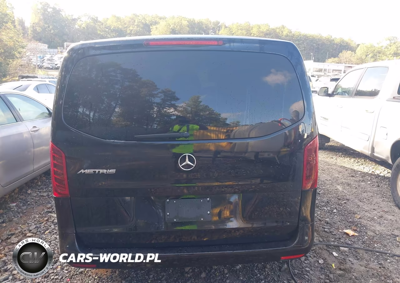 2018 Mercedes-Benz Metris VIN:WD4PG2EE8J3448843 - 17