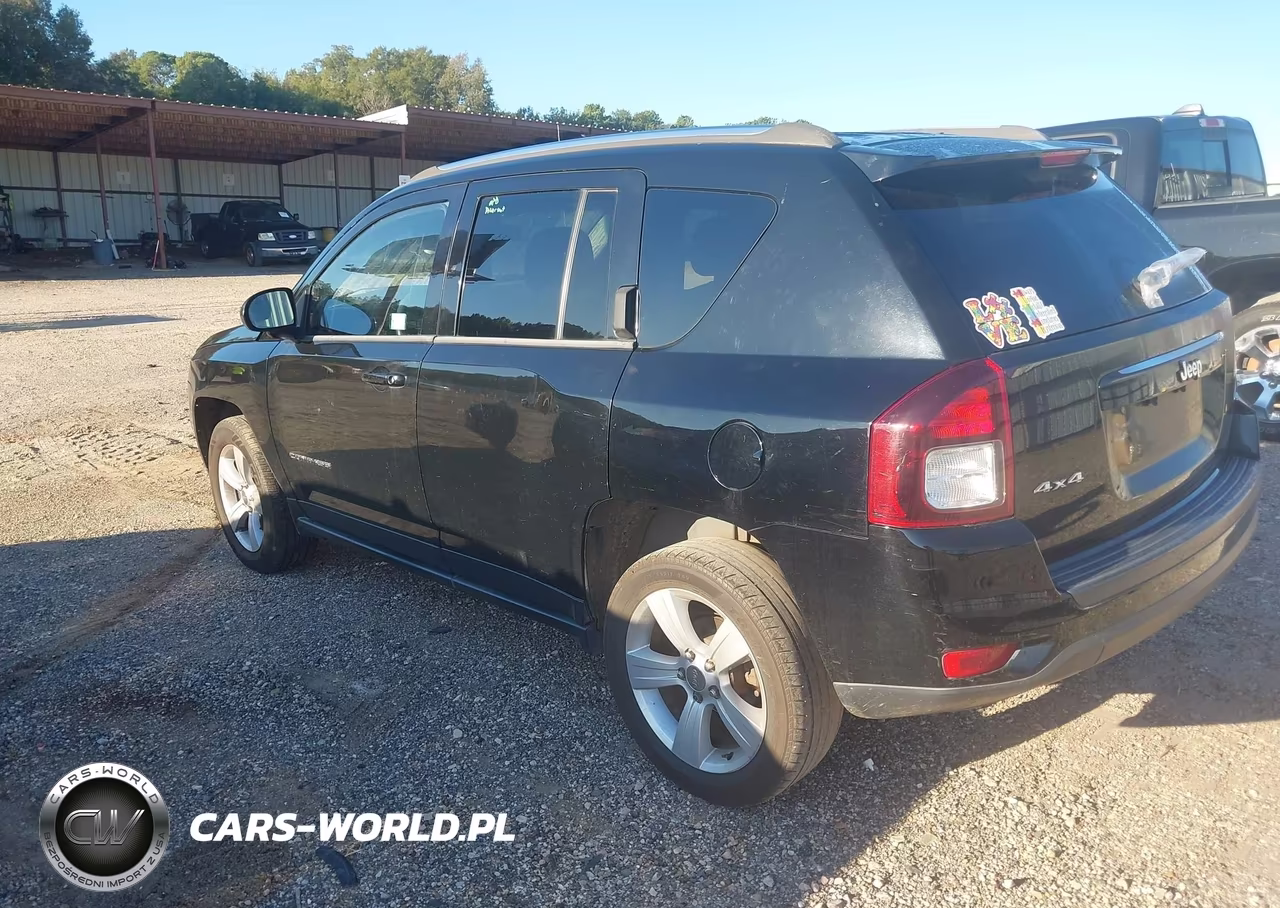 2014 Jeep Compass Sport VIN:1C4NJDBB3ED800378 - 3