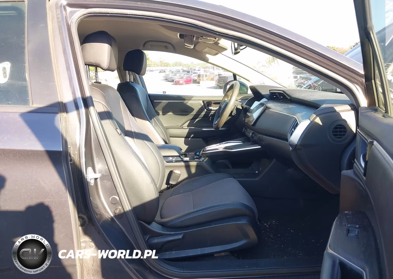 2018 Honda Clarity Plug-In Hybrid VIN:JHMZC5F19JC006552 - 5