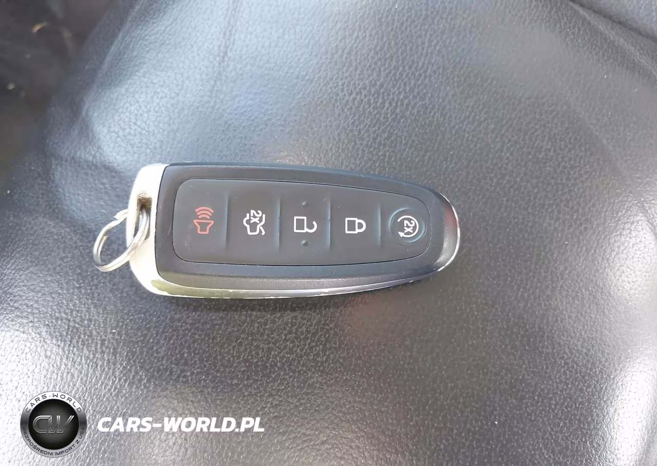 2018 Ford Escape Titanium VIN:1FMCU9J91JUA01442 - 11