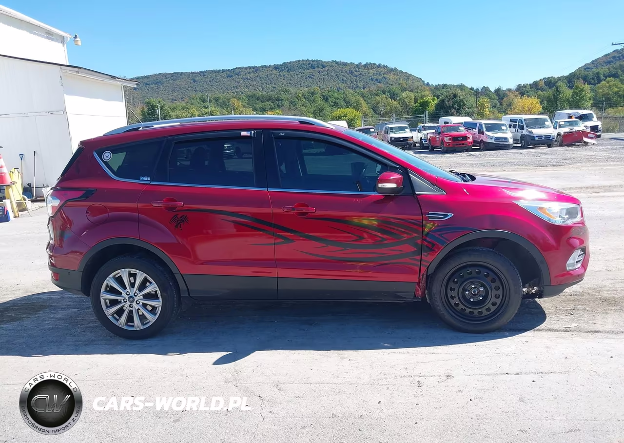2018 Ford Escape Titanium VIN:1FMCU9J91JUA01442 - 13