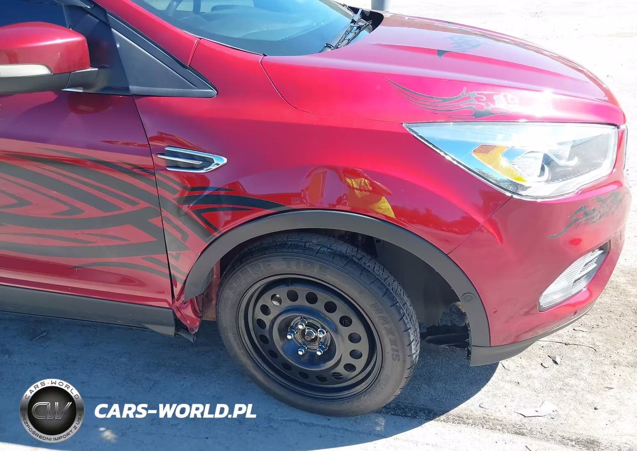 2018 Ford Escape Titanium VIN:1FMCU9J91JUA01442 - 17