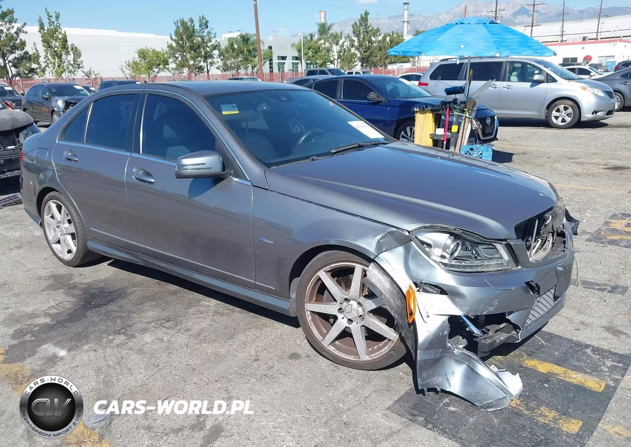 2012 Mercedes-Benz C 350 Sport – zdjęcie 1 z 14