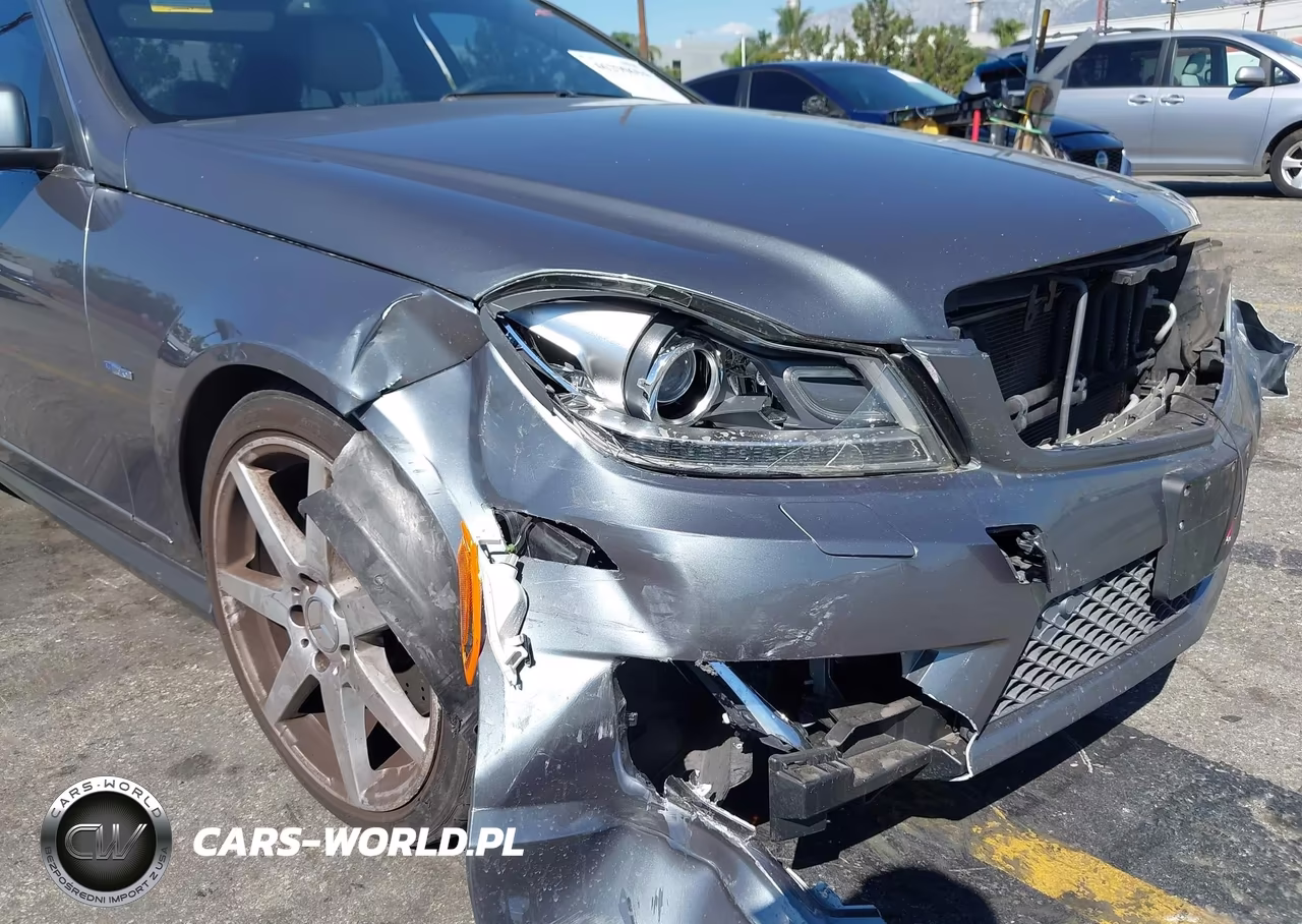 2012 Mercedes-Benz C 350 Sport VIN:WDDGF5HB2CR197047 - 14