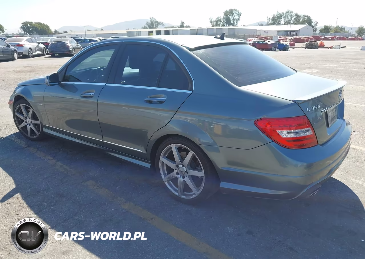2012 Mercedes-Benz C 350 Sport VIN:WDDGF5HB2CR197047 - 3