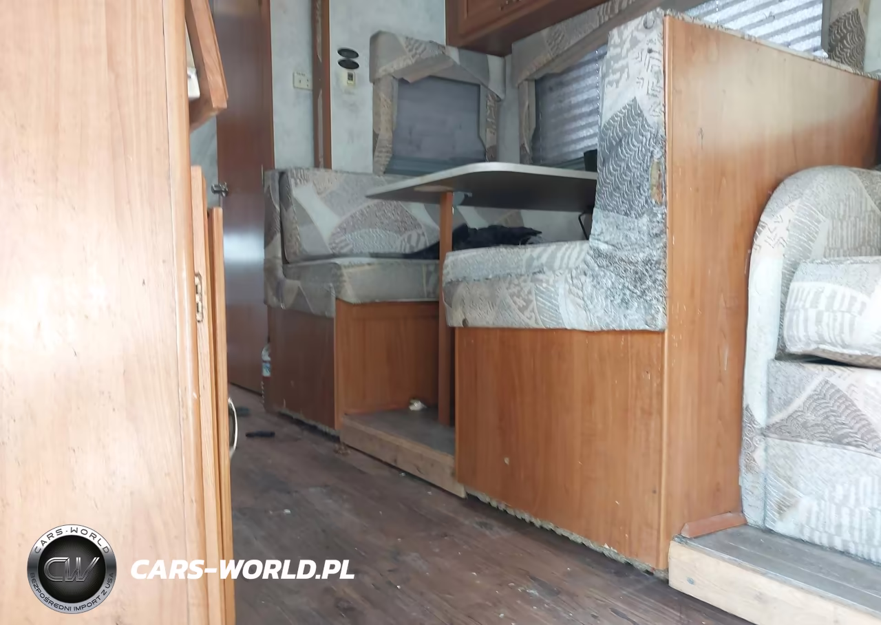 2003 Workhorse Custom Chassis Motorhome Chassis W22 VIN:5B4MP67G533358660 - 8