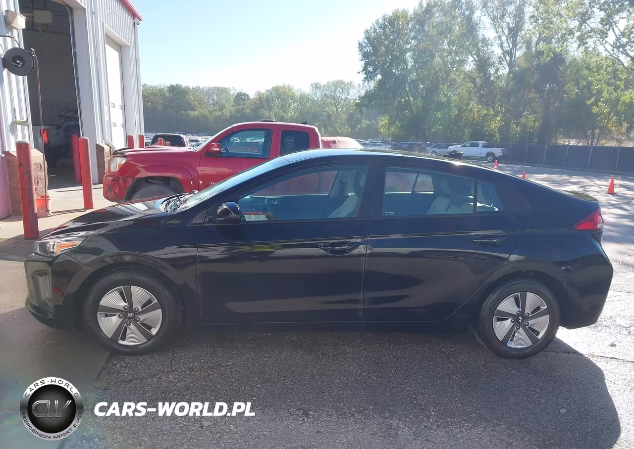 2021 Hyundai Ioniq Hybrid Blue VIN:KMHC65LC0MU249228 - 19