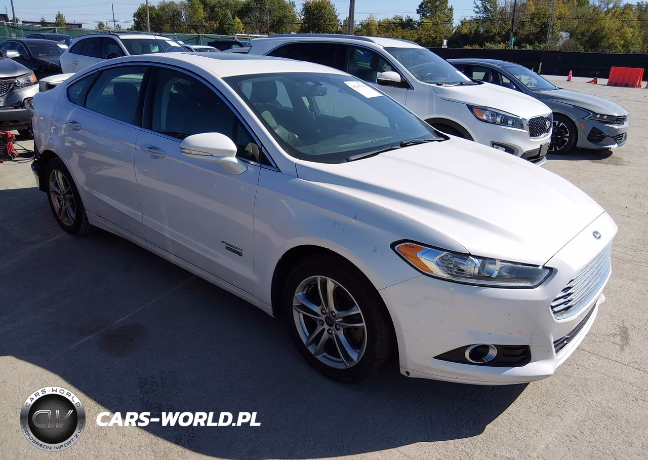 2016 Ford Fusion Energi Titanium – zdjęcie 1 z 13